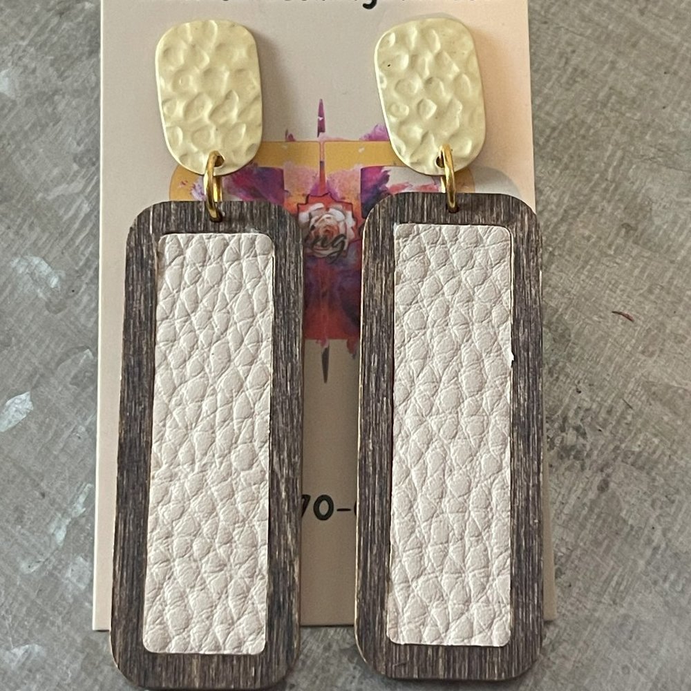 Booming Bliss Wooden Earrings - Picture 1 of 1